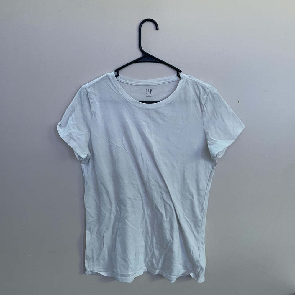 Gap White Tee